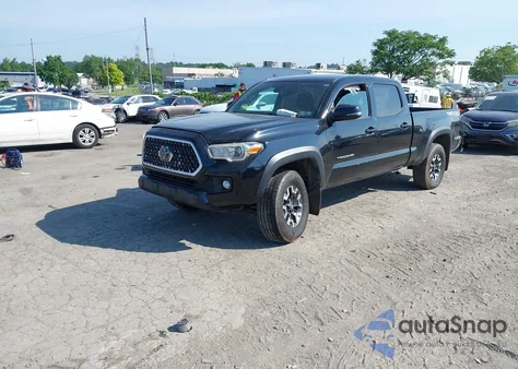 2018 Toyota Tacoma Trd Off Road z USA, uszkodzony, nr VIN 3TMDZ5BN1JM049882